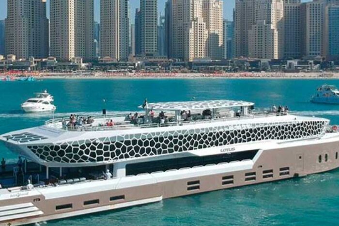 5 Star Mega Yacht Cruise Marina VIP Including Alcohol